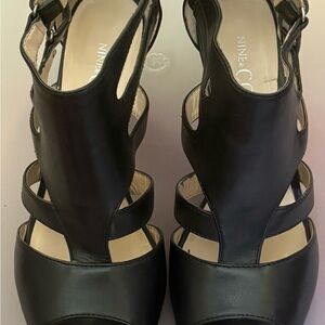 Nine & Co. Black Strappy Heels with Geometric Design